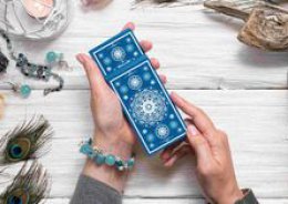 O que  leitura de tarot online?